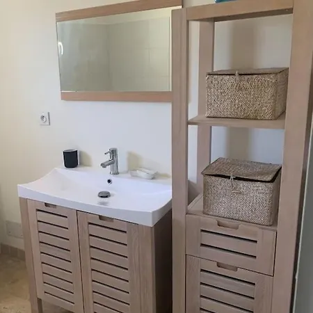 Belle Recente De 120 M2 Avec Piscine