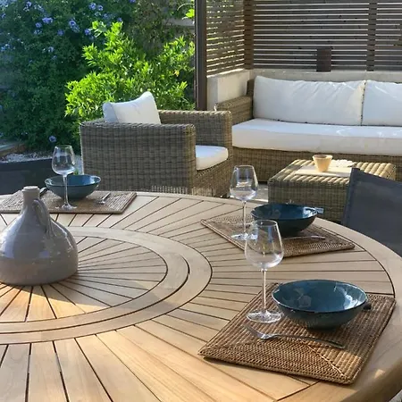 Belle Récente De 120 M2 Avec Piscine Villa